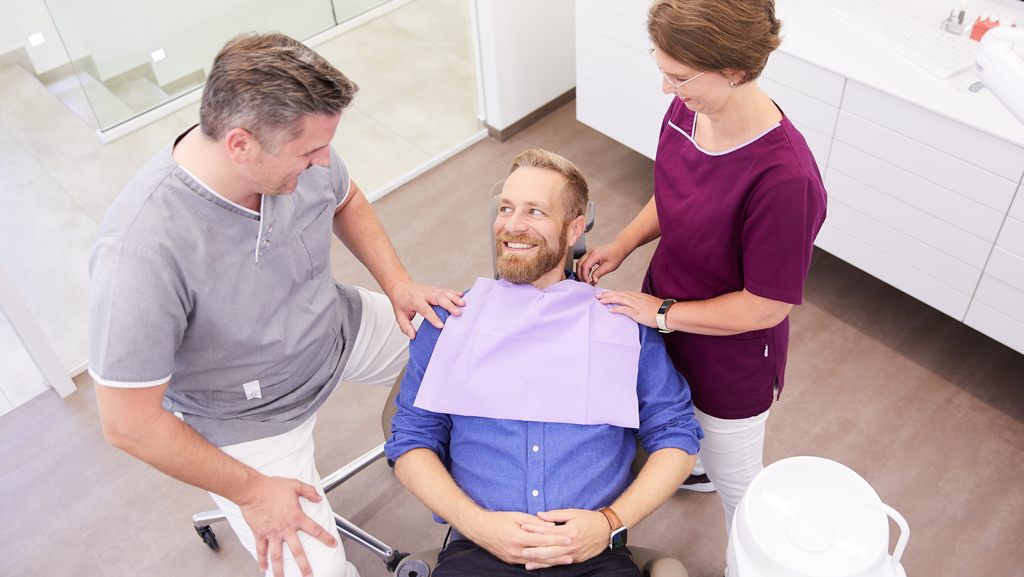 Strahlendes Lächeln – ästhetische Zahnmedizin